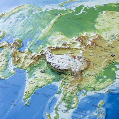 Atlas físico y político en relieve