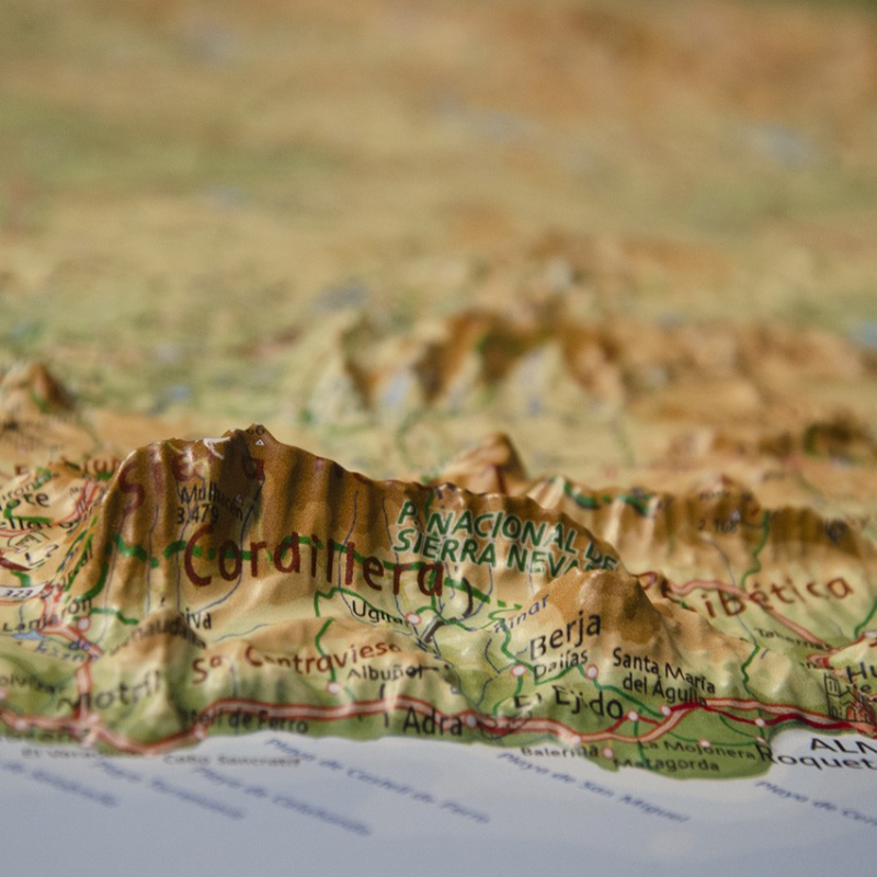 España físico en relieve